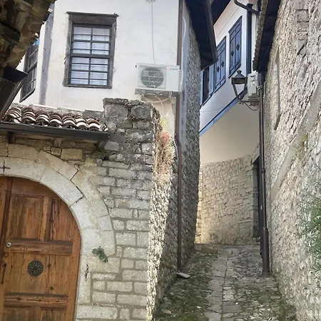 Genti Konukevi 3*