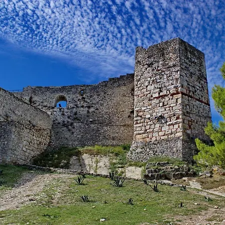 Genti Μπεράτ
