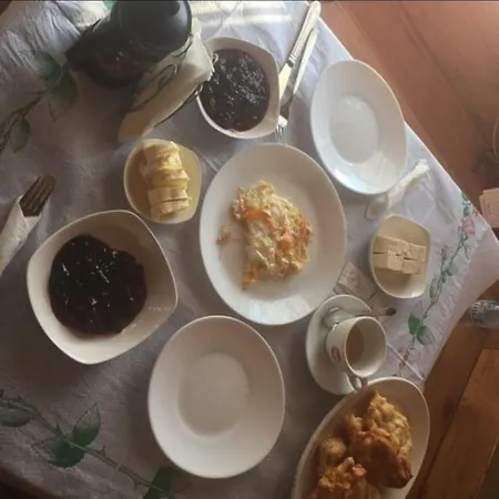 Πανσιόν Genti Μπεράτ